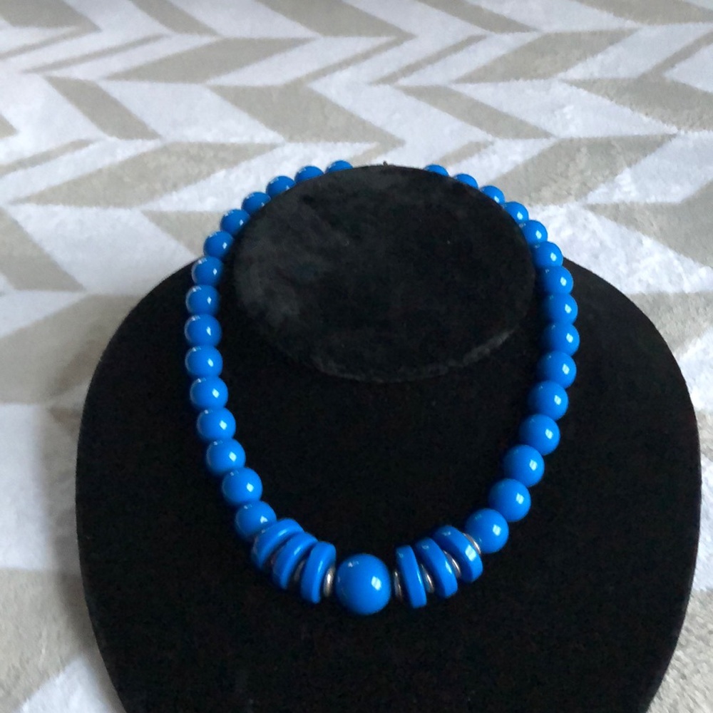 Blue bead necklace